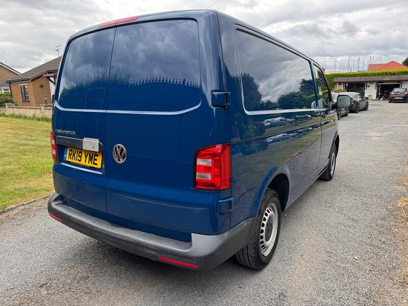 VOLKSWAGEN TRANSPORTER