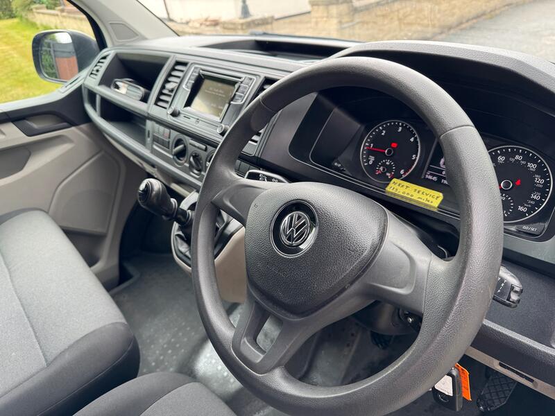 VOLKSWAGEN TRANSPORTER