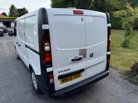 VAUXHALL VIVARO