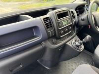 VAUXHALL VIVARO