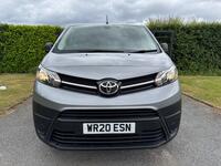 TOYOTA PROACE