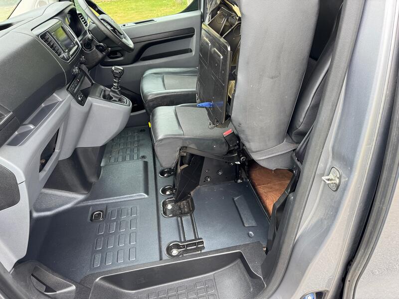 TOYOTA PROACE